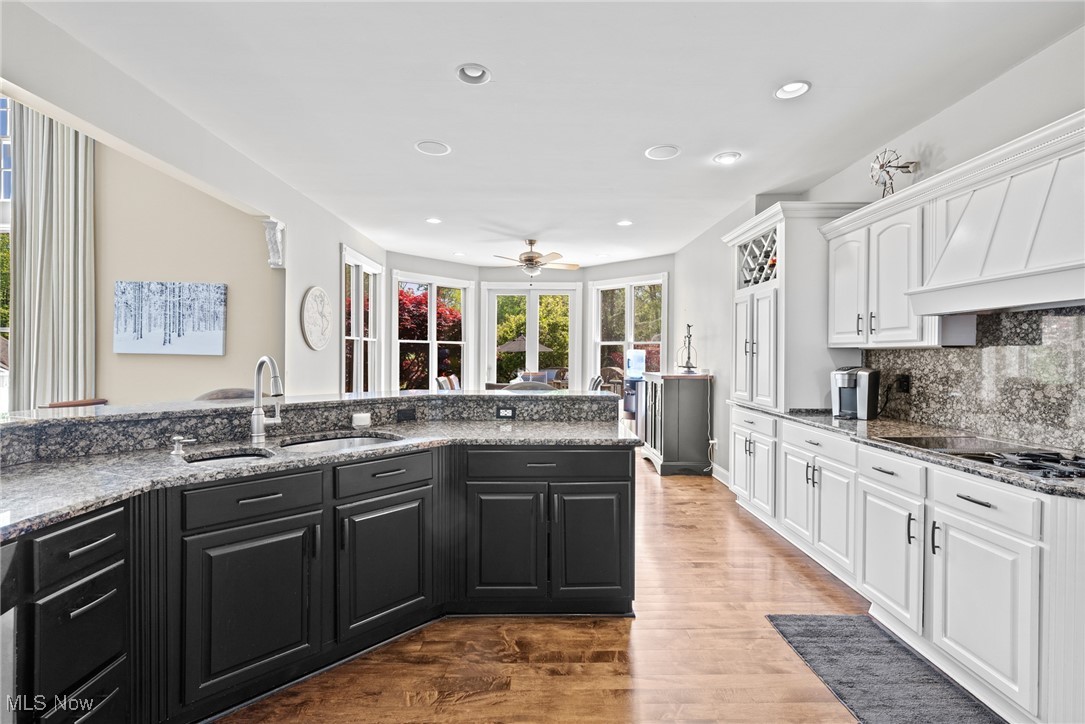 915 Creek View Drive