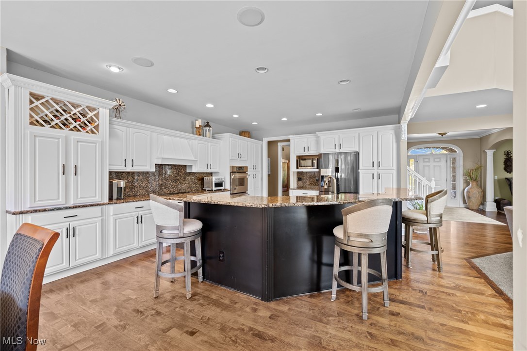 915 Creek View Drive