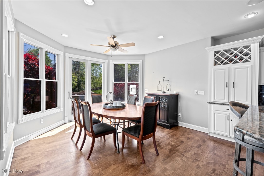 915 Creek View Drive