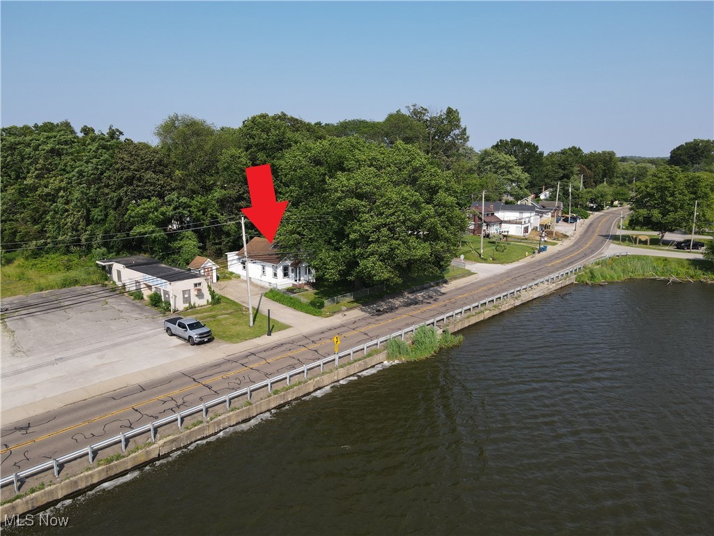 935 Portage Lakes Drive
