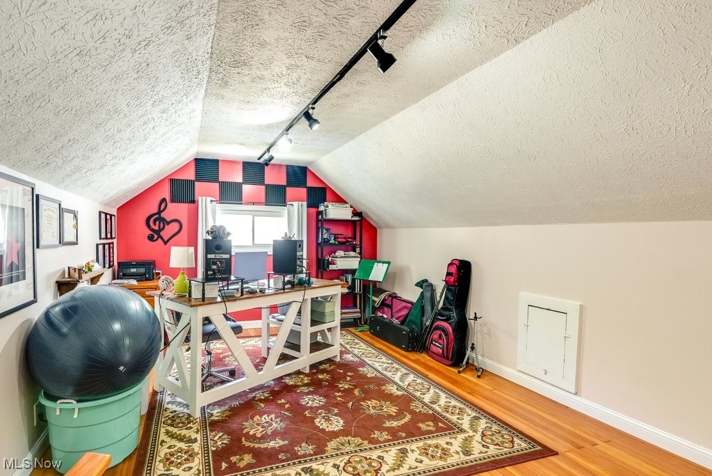 2606 Overbrook Road
