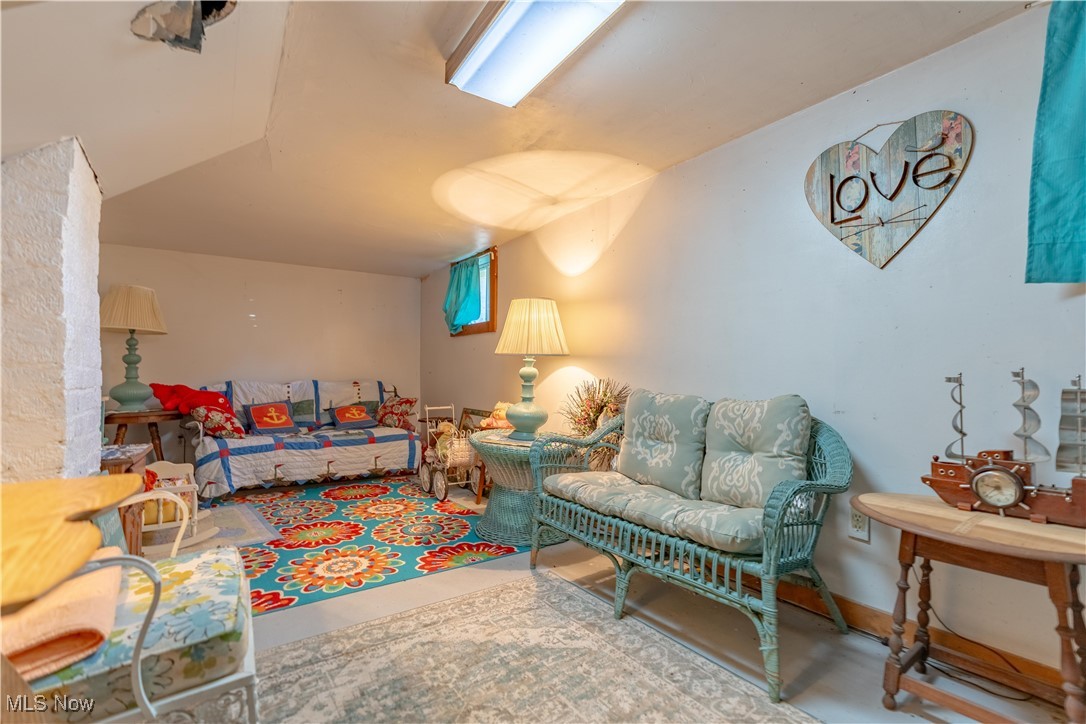 13850 Market Avenue N