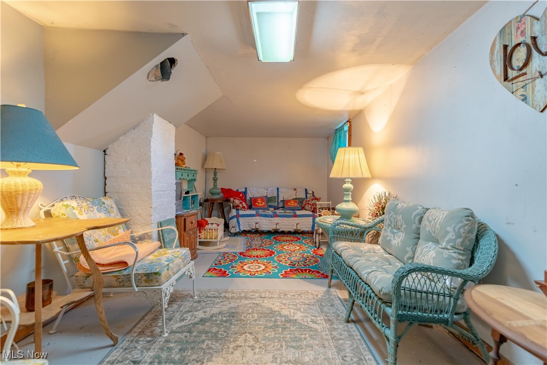 13850 Market Avenue N