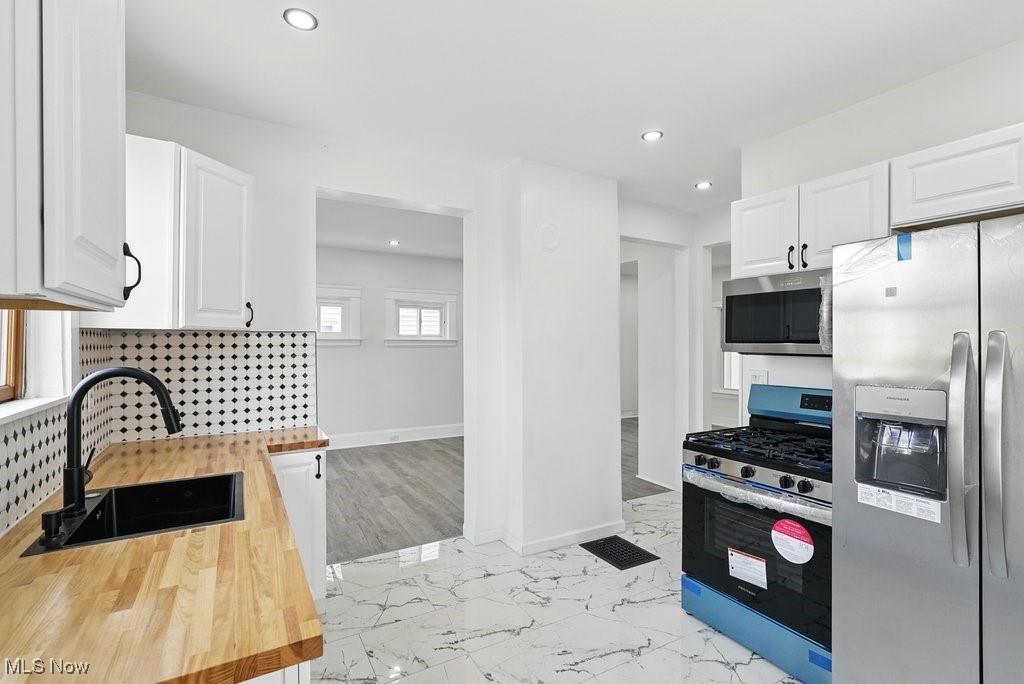 3428 W 90th Street