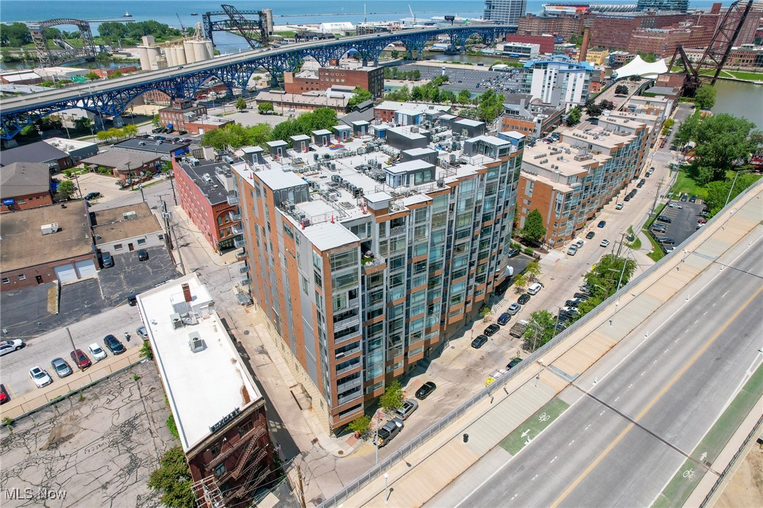 2222 Detroit Avenue 403
