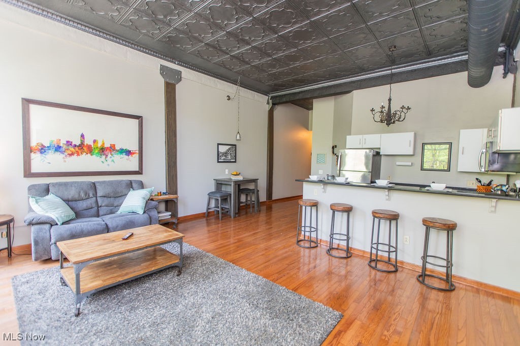 408 W Saint Clair Avenue 213