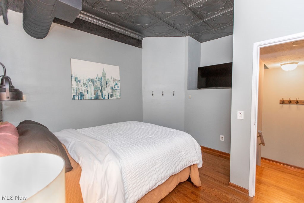 408 W Saint Clair Avenue 213