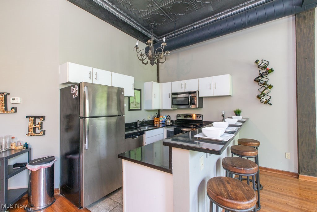 408 W Saint Clair Avenue 213