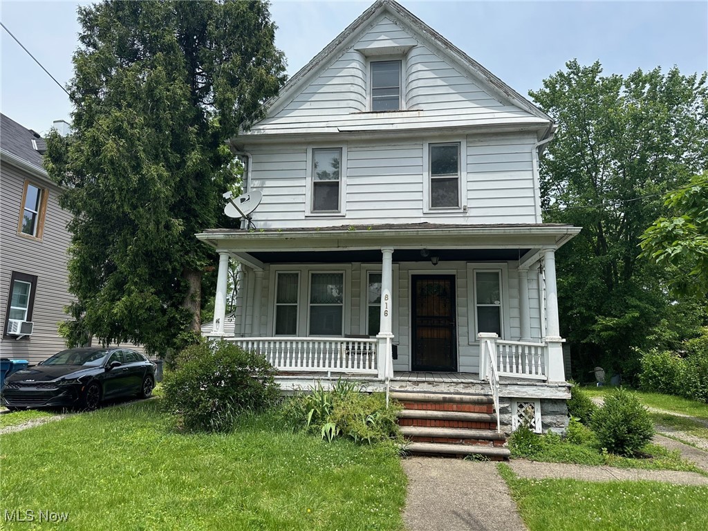 816 W 22nd Street