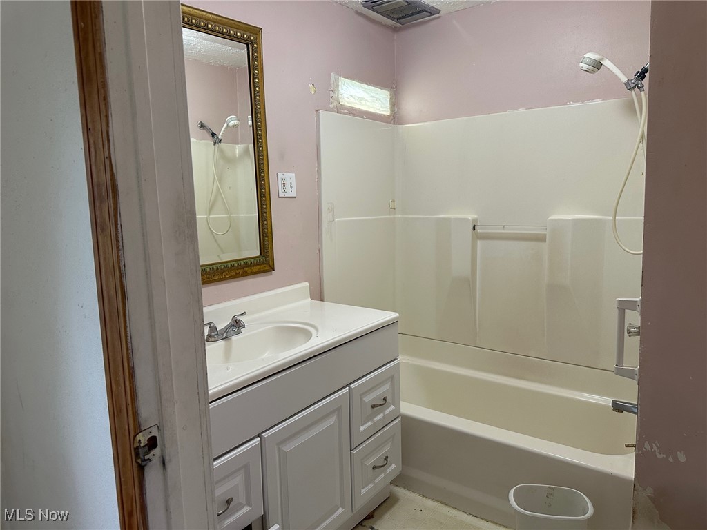 816 W 22nd Street