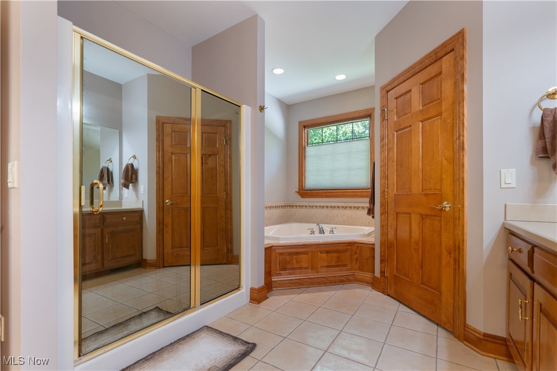 2840 Barclay Circle NW