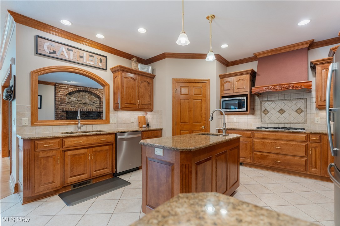 2840 Barclay Circle NW