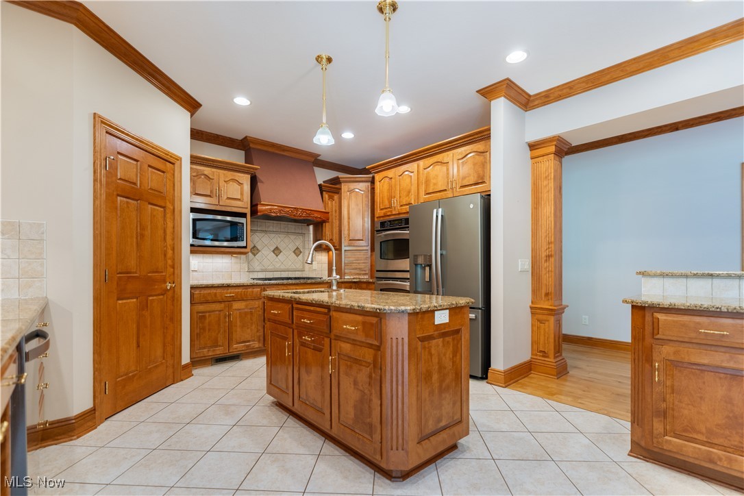 2840 Barclay Circle NW