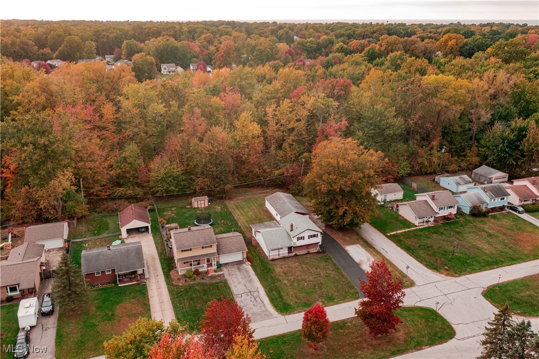 6452 Brooks Boulevard