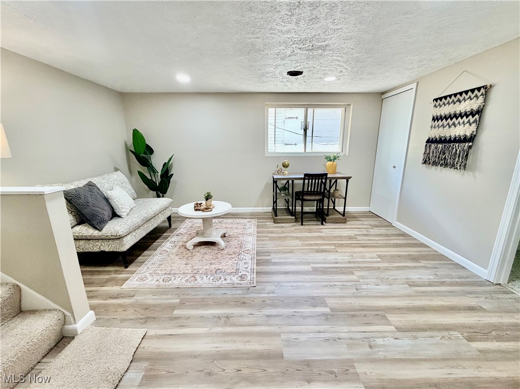 6452 Brooks Boulevard