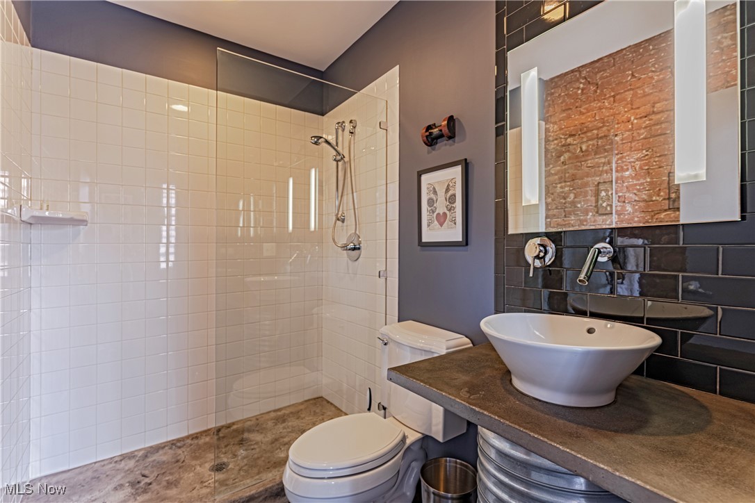 1260 4th Street W 604