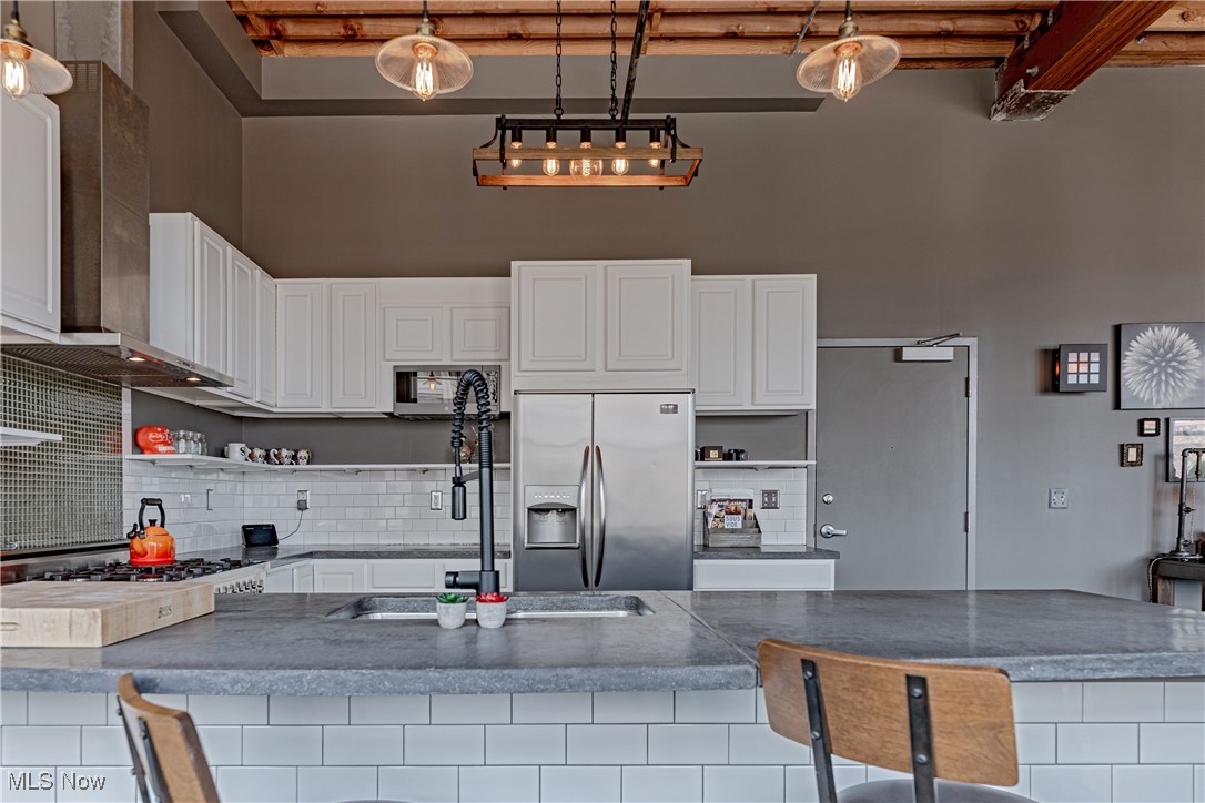 1260 4th Street W 604