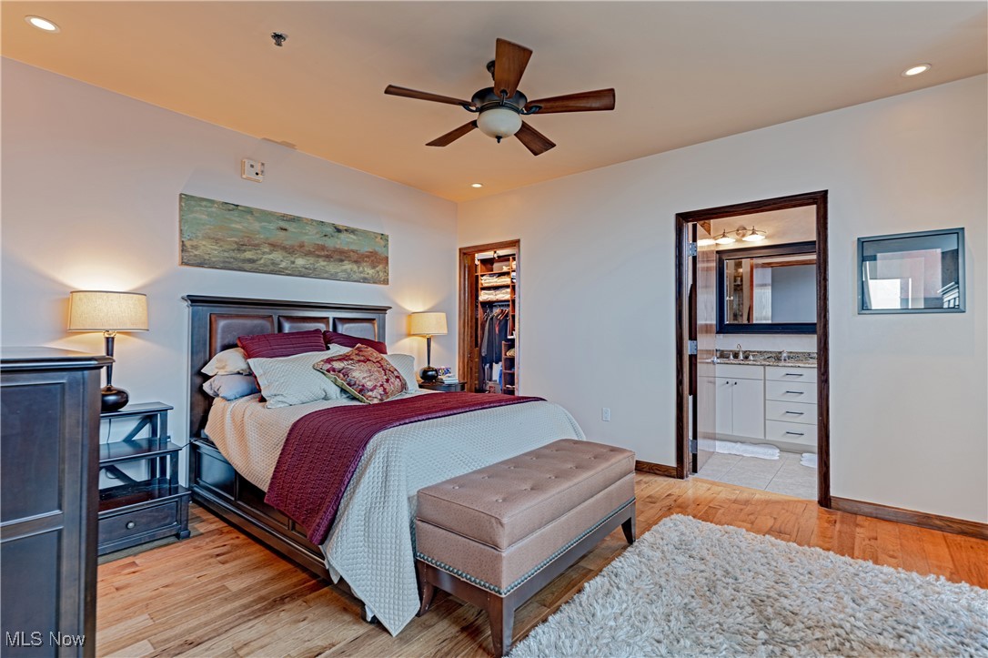 701 W Lakeside Avenue 606