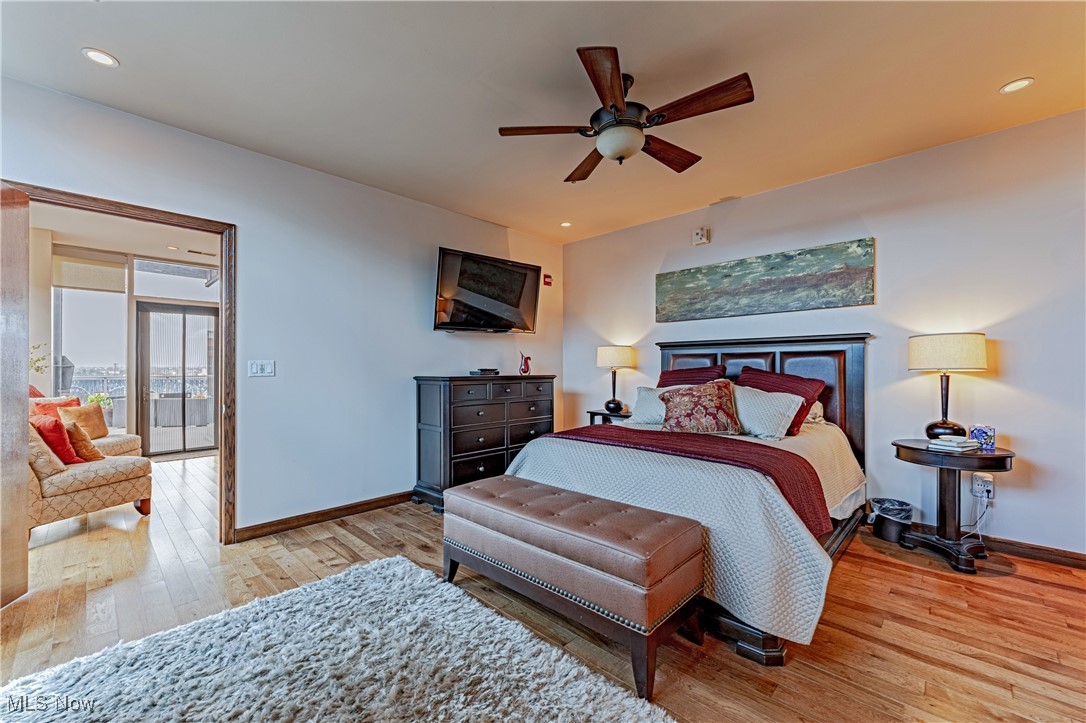 701 W Lakeside Avenue 606