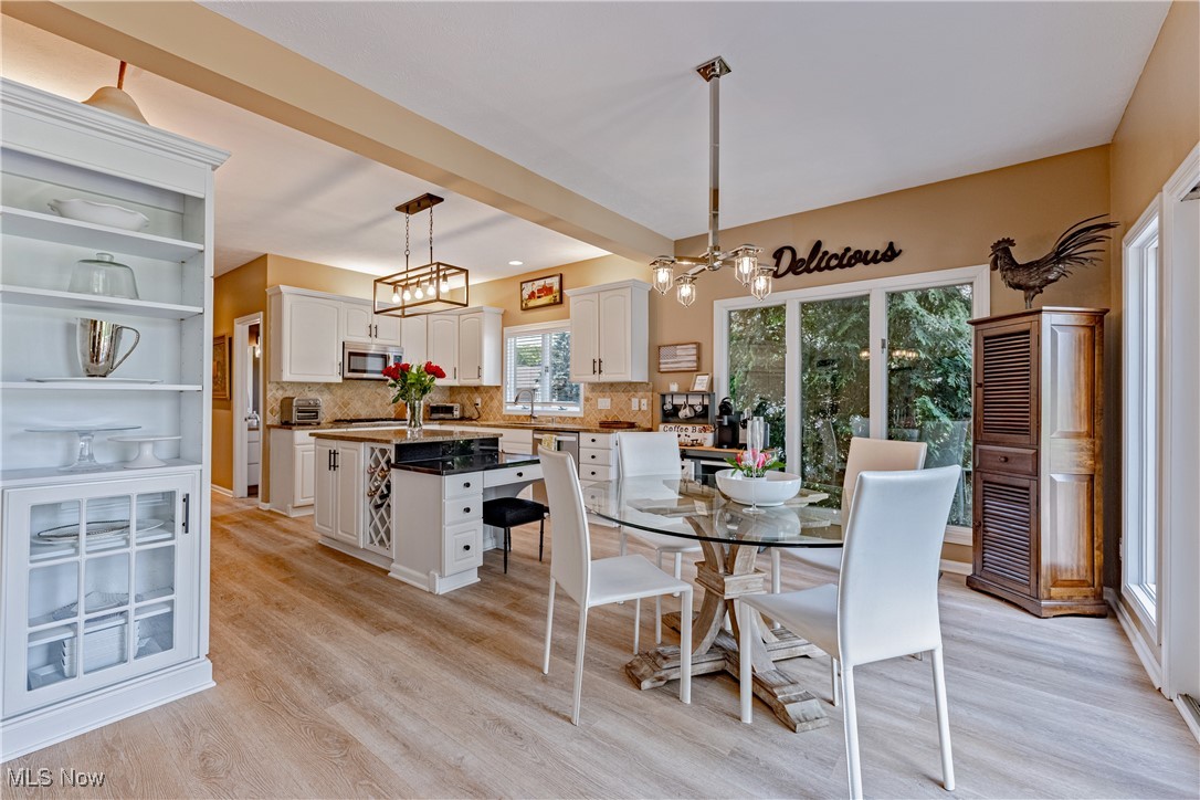 196 Chisholm Court