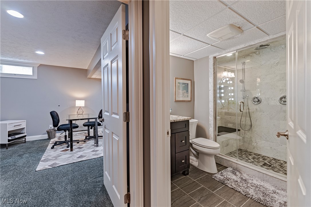 196 Chisholm Court