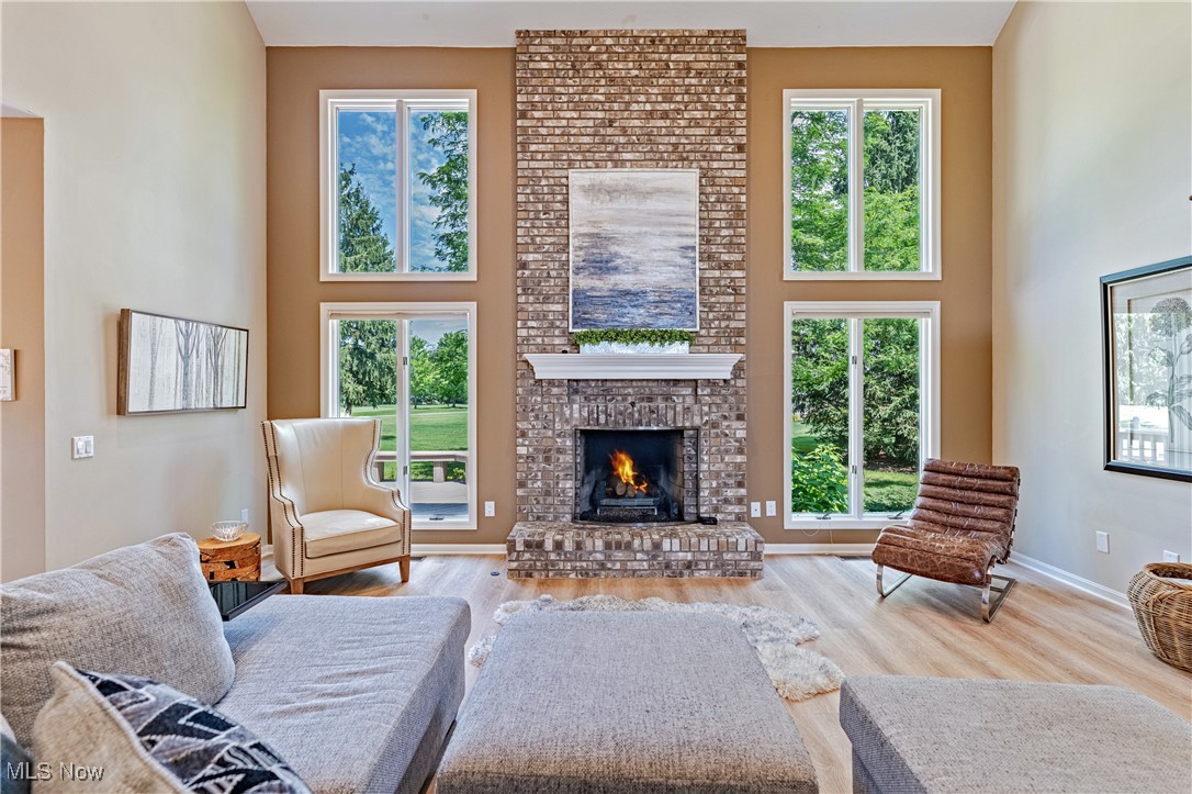 196 Chisholm Court