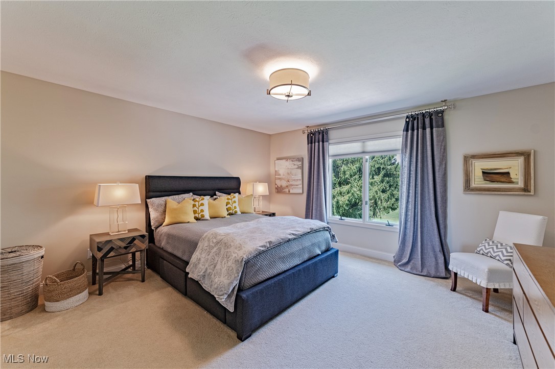 196 Chisholm Court