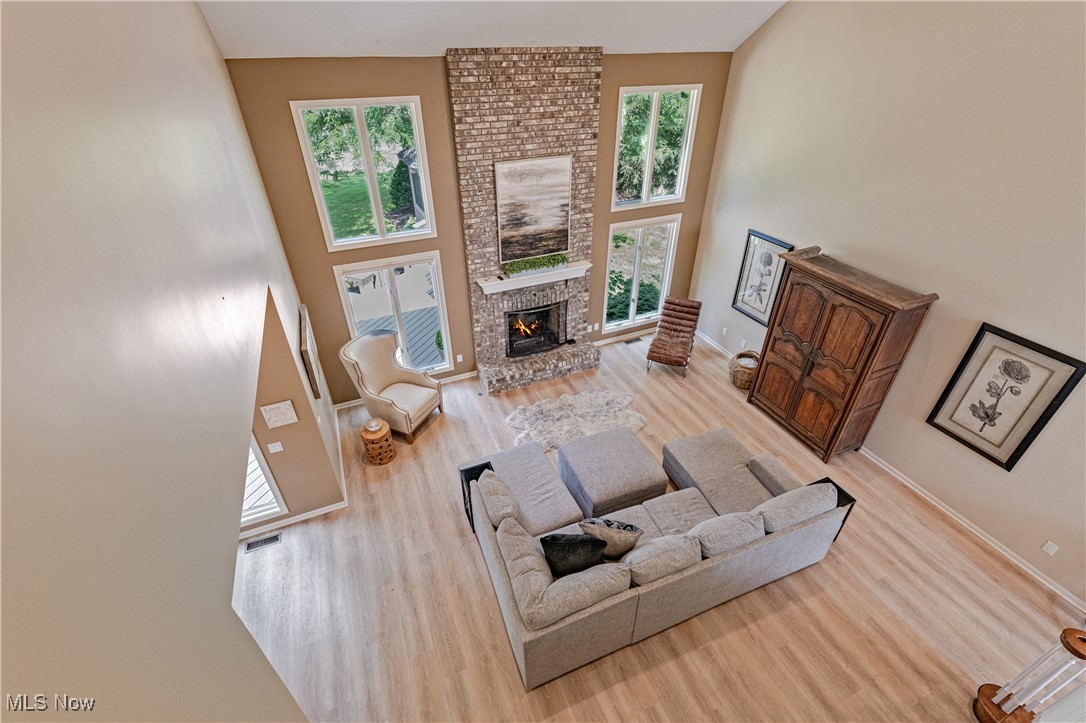 196 Chisholm Court