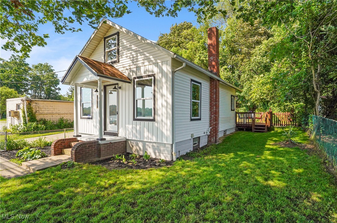 935 Portage Lakes Drive