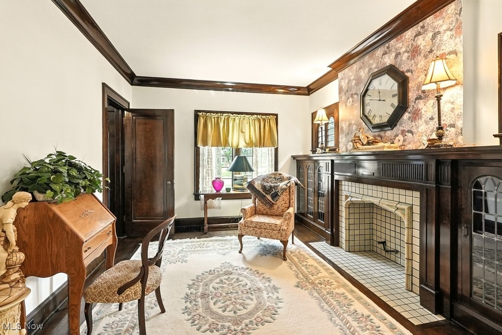 348 N Broadway Street