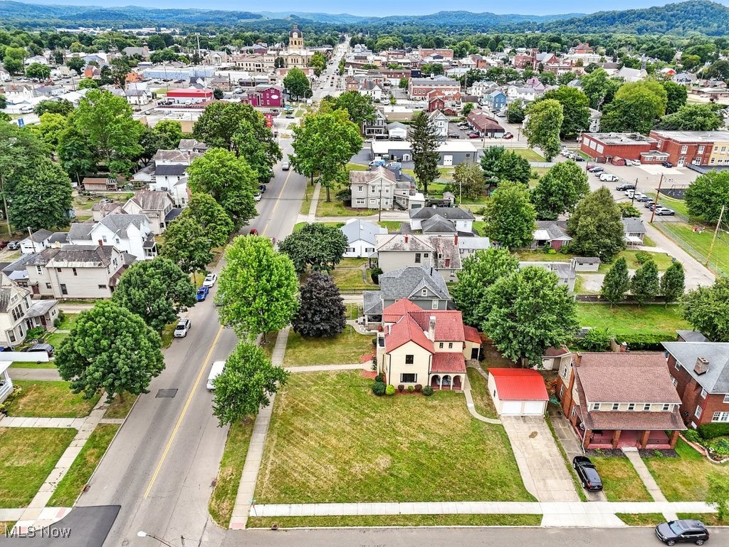 348 N Broadway Street