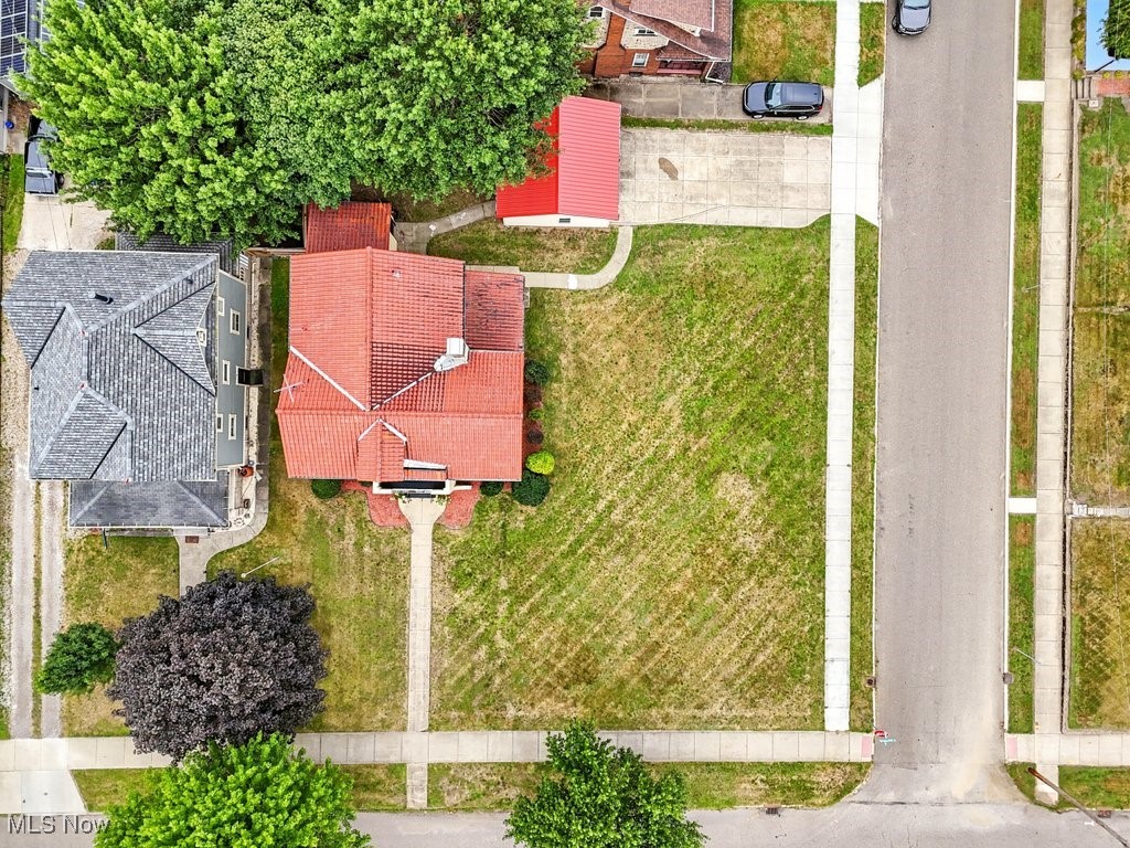 348 N Broadway Street