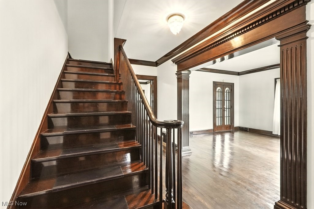 348 N Broadway Street