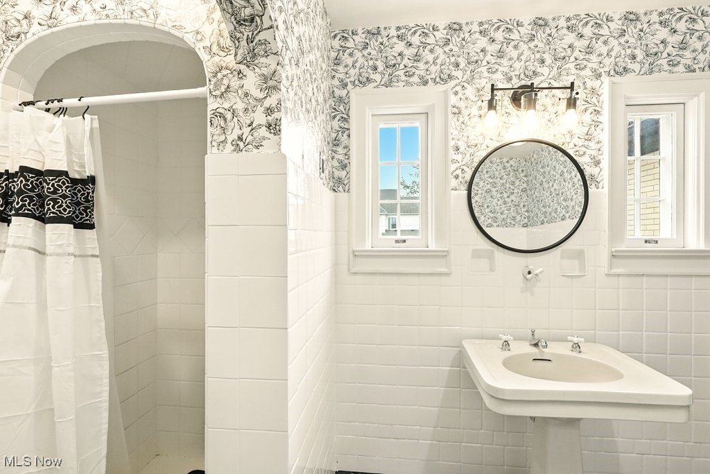 348 N Broadway Street