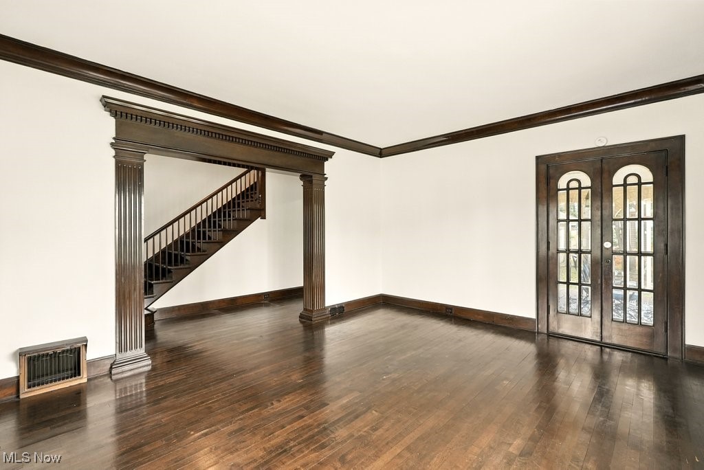 348 N Broadway Street