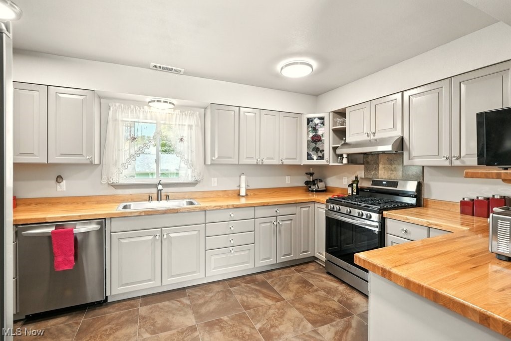 3328 Main Street