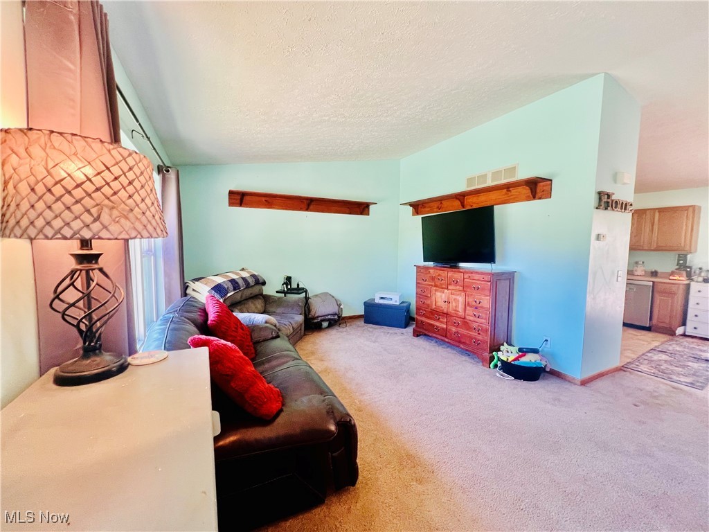 11153 Augusta Road