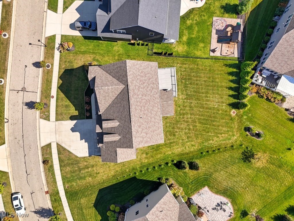 5275 Duxbury Drive