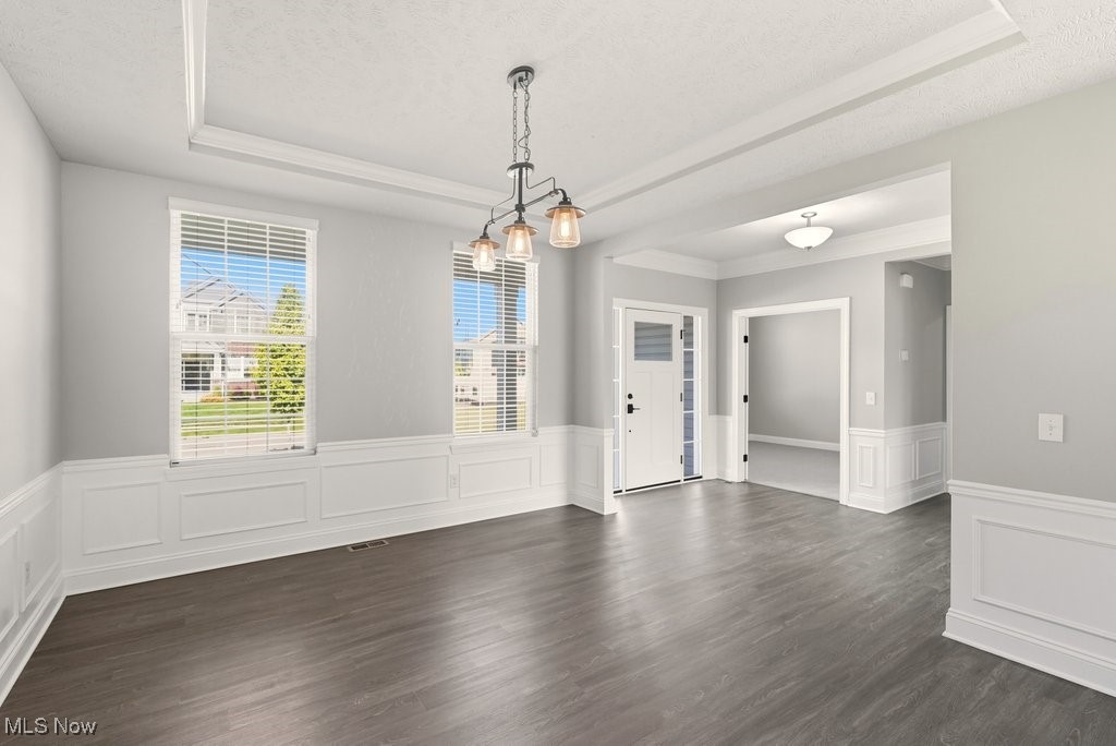 5275 Duxbury Drive