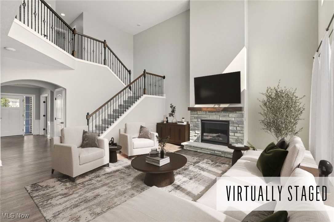 5275 Duxbury Drive
