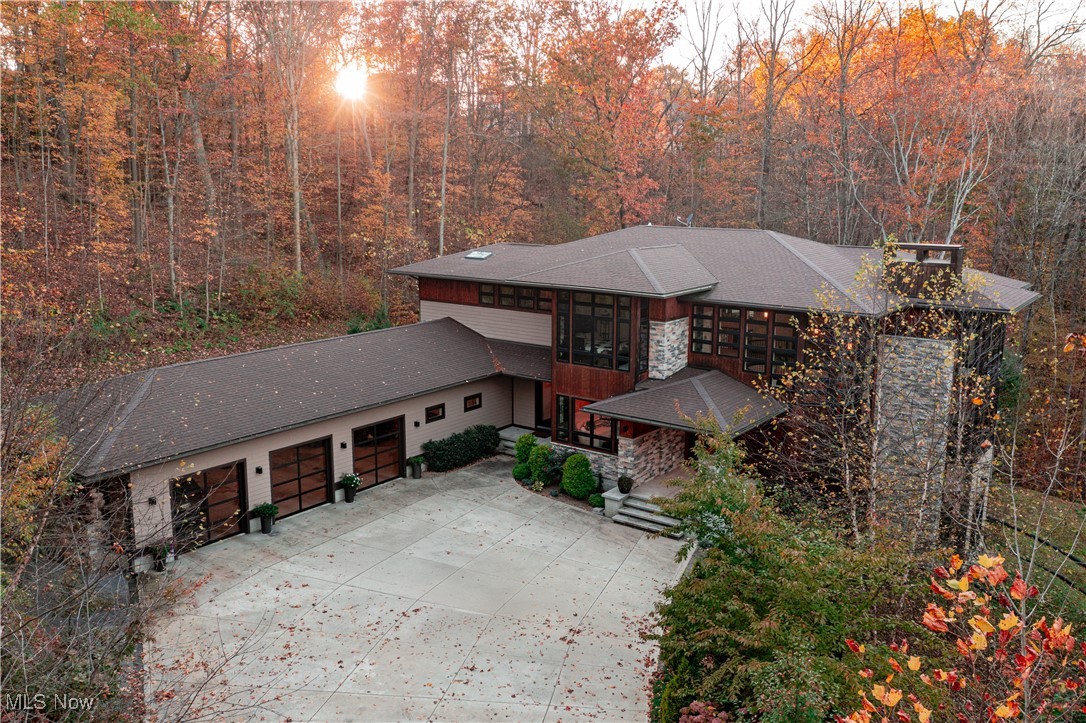 3521 Hamilton Drive