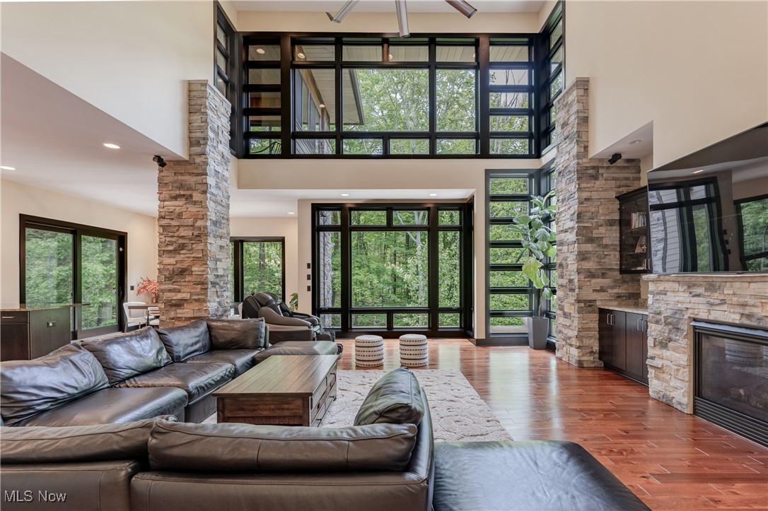 3521 Hamilton Drive