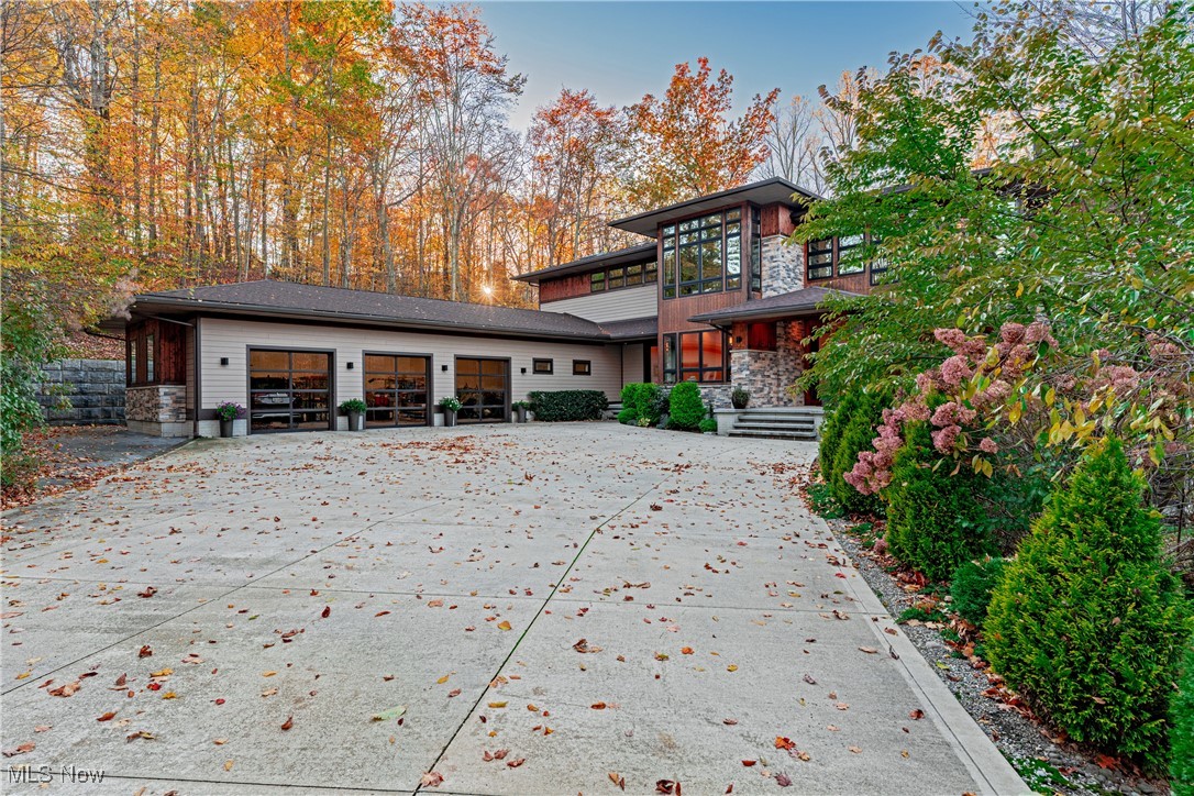 3521 Hamilton Drive