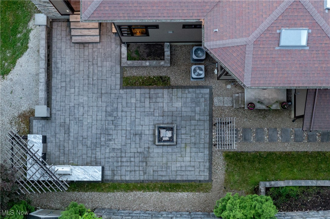 3521 Hamilton Drive