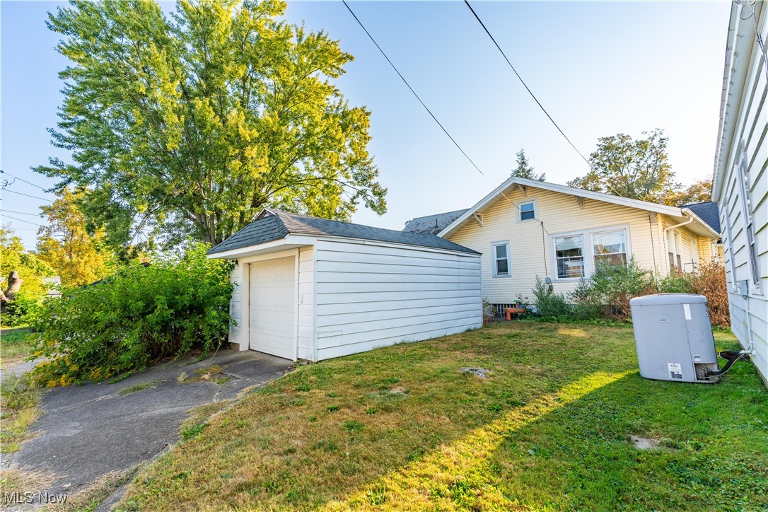 418 Korman Avenue NE