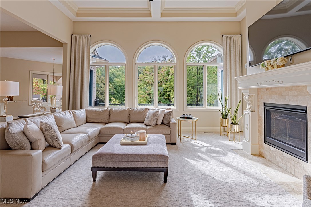 6752 Rivercrest Drive