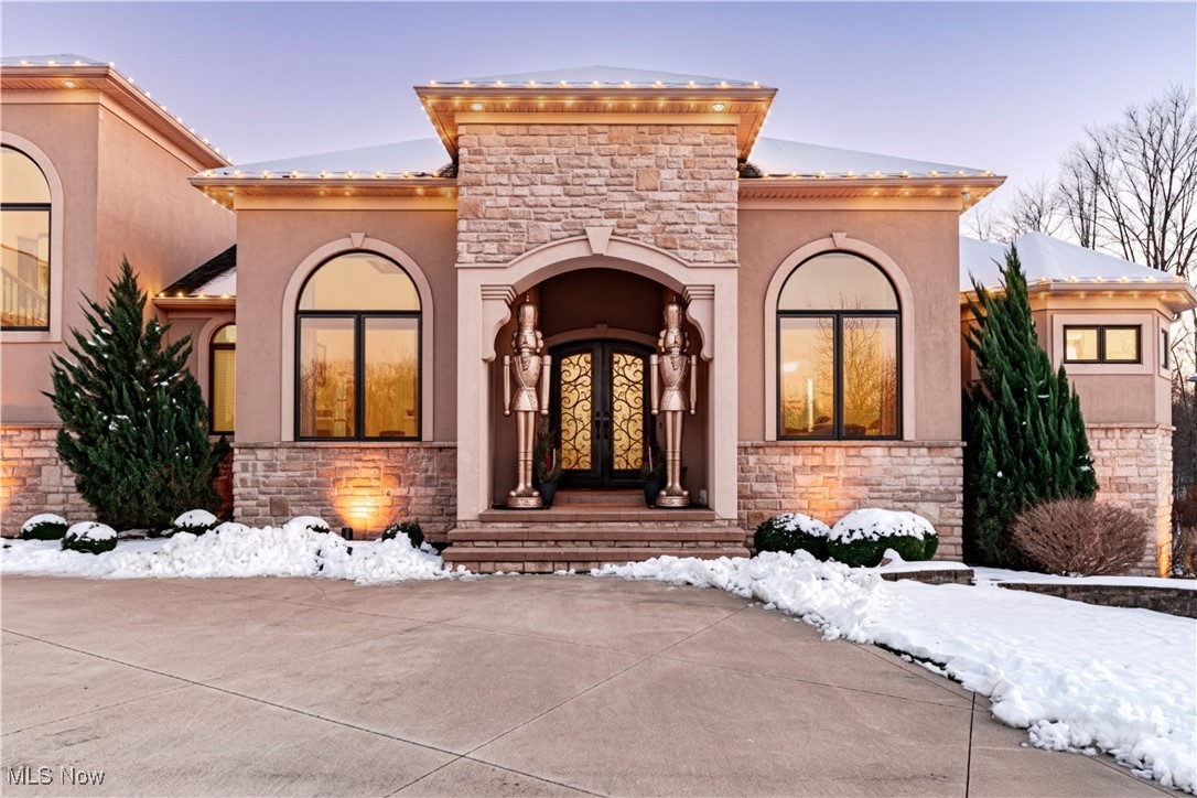 6752 Rivercrest Drive