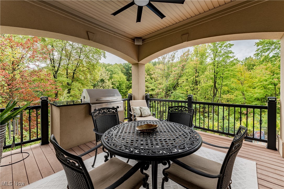 6752 Rivercrest Drive