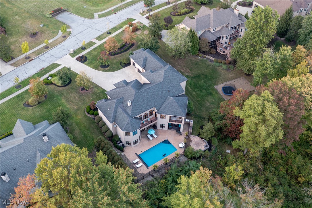 6752 Rivercrest Drive