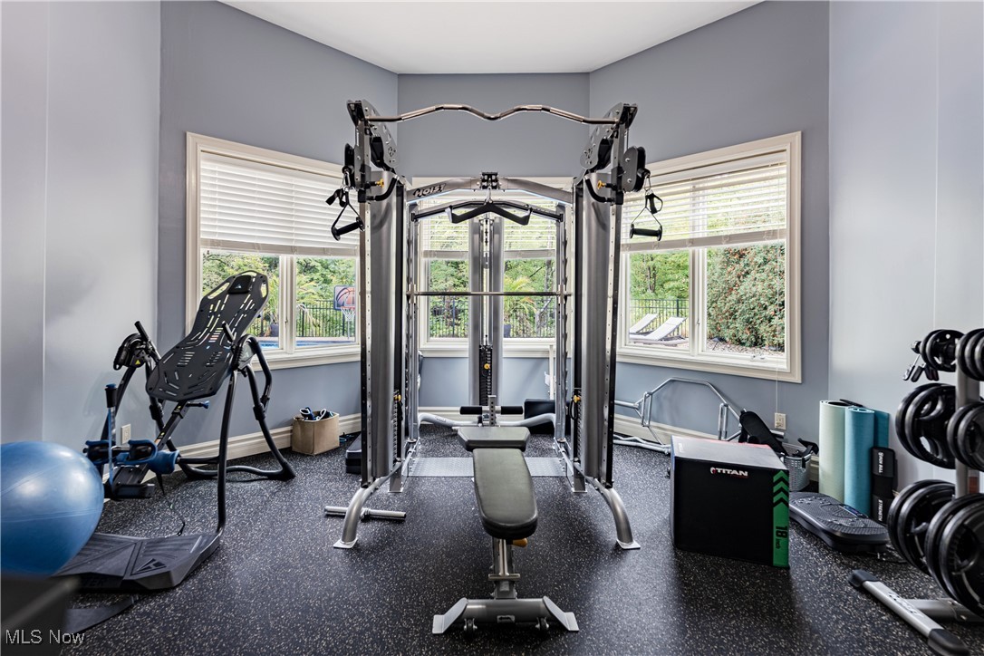 6752 Rivercrest Drive